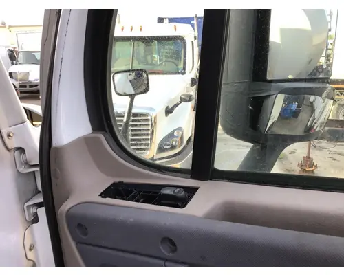 FREIGHTLINER CASCADIA 113-125 DOOR ASSEMBLY, FRONT