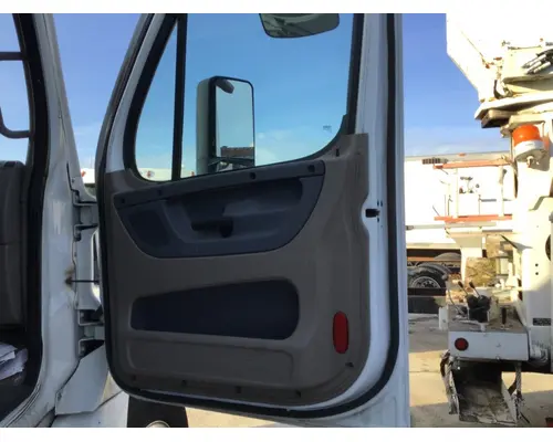 FREIGHTLINER CASCADIA 113-125 DOOR ASSEMBLY, FRONT