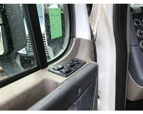 FREIGHTLINER CASCADIA 113-125 DOOR ASSEMBLY, FRONT