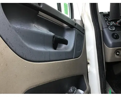 FREIGHTLINER CASCADIA 113-125 DOOR ASSEMBLY, FRONT