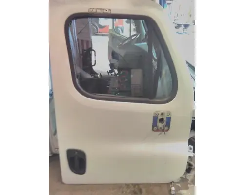FREIGHTLINER CASCADIA 113-125 DOOR ASSEMBLY, FRONT