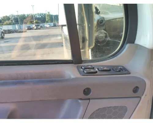 FREIGHTLINER CASCADIA 113-125 DOOR ASSEMBLY, FRONT