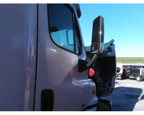 FREIGHTLINER CASCADIA 113-125 DOOR ASSEMBLY, FRONT