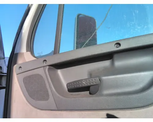 FREIGHTLINER CASCADIA 113-125 DOOR ASSEMBLY, FRONT