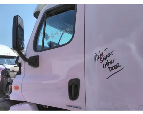FREIGHTLINER CASCADIA 113-125 DOOR ASSEMBLY, FRONT