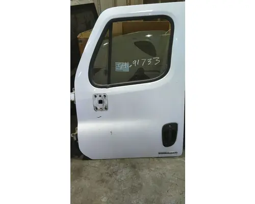 FREIGHTLINER CASCADIA 113-125 DOOR ASSEMBLY, FRONT