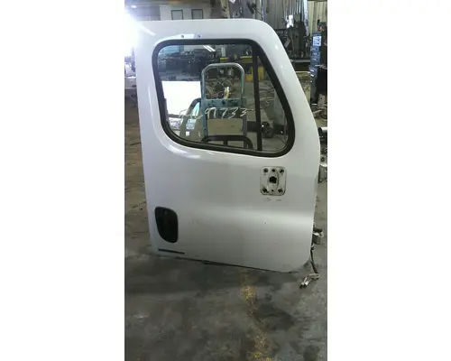 FREIGHTLINER CASCADIA 113-125 DOOR ASSEMBLY, FRONT