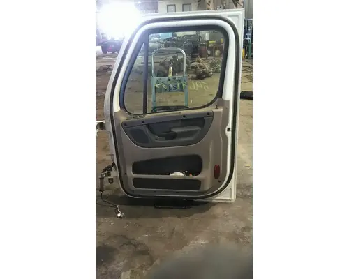 FREIGHTLINER CASCADIA 113-125 DOOR ASSEMBLY, FRONT