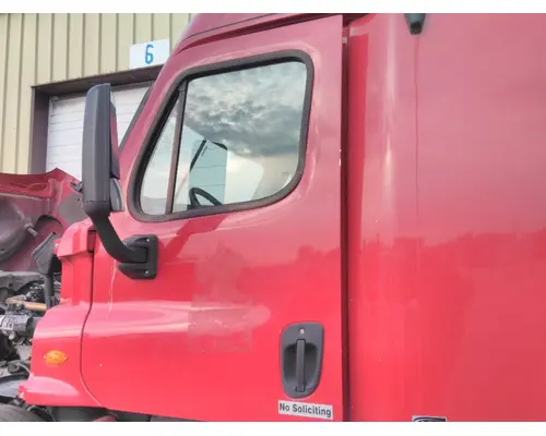 FREIGHTLINER CASCADIA 113-125 DOOR ASSEMBLY, FRONT