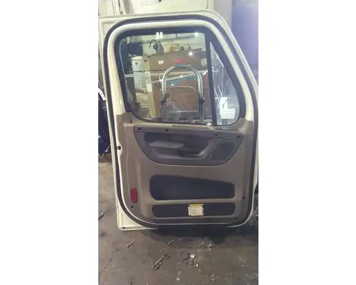 FREIGHTLINER CASCADIA 113-125 DOOR ASSEMBLY, FRONT