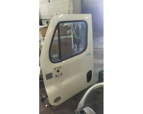 FREIGHTLINER CASCADIA 113-125 DOOR ASSEMBLY, FRONT