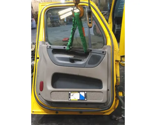 FREIGHTLINER CASCADIA 113-125 DOOR ASSEMBLY, FRONT