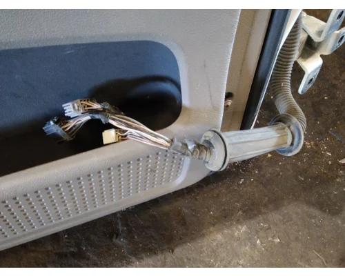 FREIGHTLINER CASCADIA 113-125 DOOR ASSEMBLY, FRONT