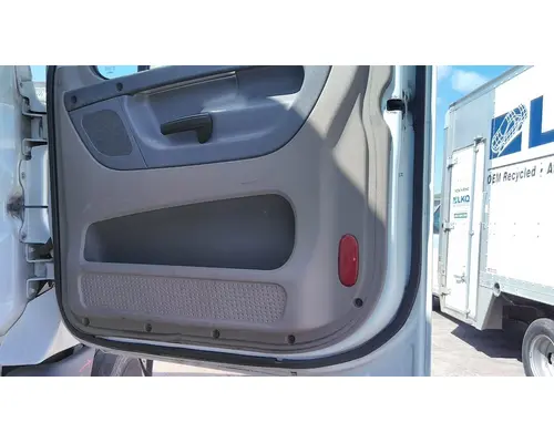 FREIGHTLINER CASCADIA 113-125 DOOR ASSEMBLY, FRONT