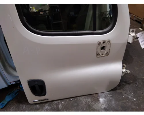 FREIGHTLINER CASCADIA 113-125 DOOR ASSEMBLY, FRONT