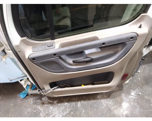 FREIGHTLINER CASCADIA 113-125 DOOR ASSEMBLY, FRONT