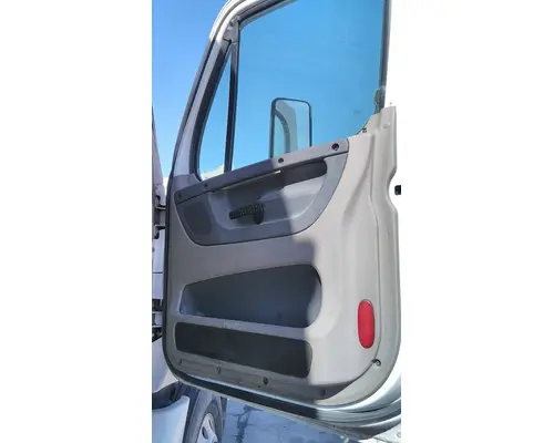 FREIGHTLINER CASCADIA 113-125 DOOR ASSEMBLY, FRONT