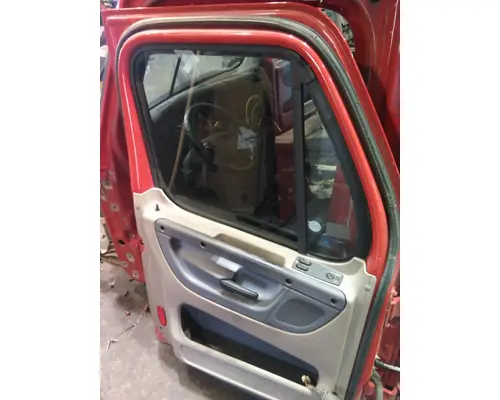 FREIGHTLINER CASCADIA 113-125 DOOR ASSEMBLY, FRONT