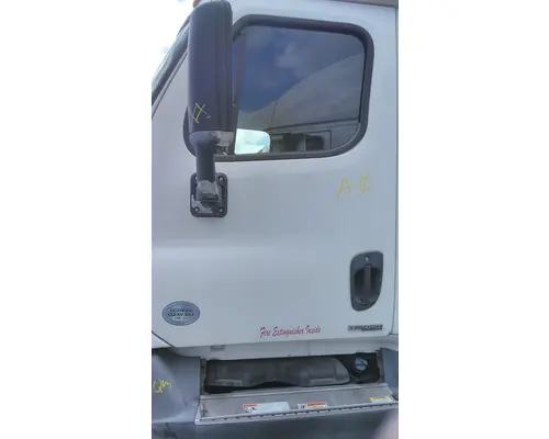 FREIGHTLINER CASCADIA 113-125 DOOR ASSEMBLY, FRONT