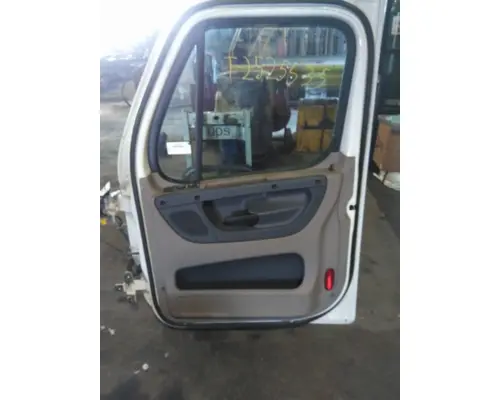 FREIGHTLINER CASCADIA 113-125 DOOR ASSEMBLY, FRONT