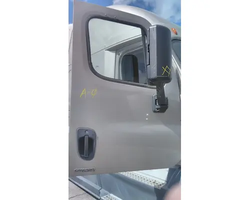 FREIGHTLINER CASCADIA 113-125 DOOR ASSEMBLY, FRONT
