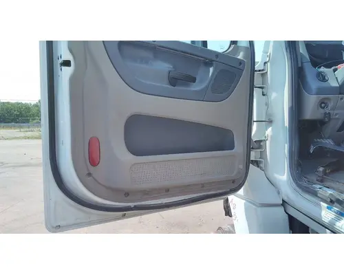 FREIGHTLINER CASCADIA 113-125 DOOR ASSEMBLY, FRONT
