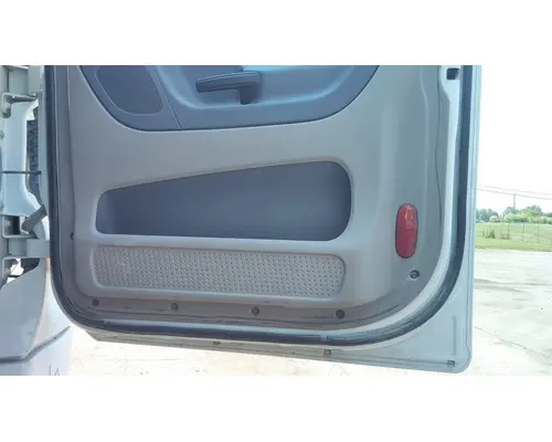 FREIGHTLINER CASCADIA 113-125 DOOR ASSEMBLY, FRONT