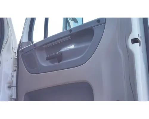 FREIGHTLINER CASCADIA 113-125 DOOR ASSEMBLY, FRONT