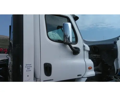 FREIGHTLINER CASCADIA 113-125 DOOR ASSEMBLY, FRONT