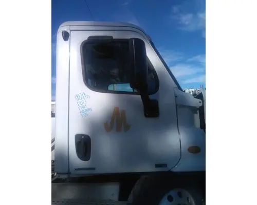 FREIGHTLINER CASCADIA 113-125 DOOR ASSEMBLY, FRONT