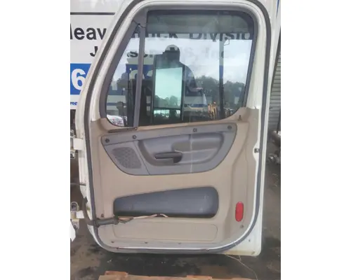 FREIGHTLINER CASCADIA 113-125 DOOR ASSEMBLY, FRONT