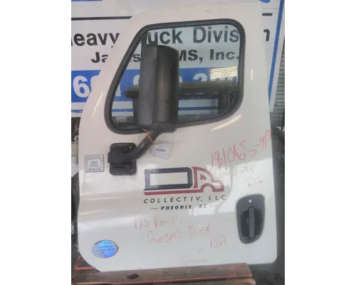 FREIGHTLINER CASCADIA 113-125 DOOR ASSEMBLY, FRONT