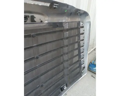 FREIGHTLINER CASCADIA 113 2007-2018 GRILLE