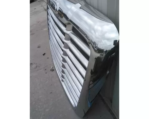 FREIGHTLINER CASCADIA 113 2008-2015 GRILLE