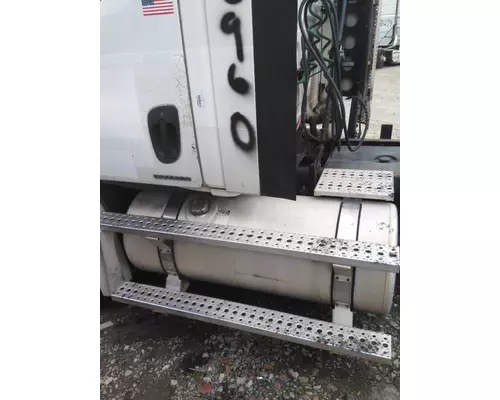 FREIGHTLINER CASCADIA 113 2008-2020 FUEL TANK