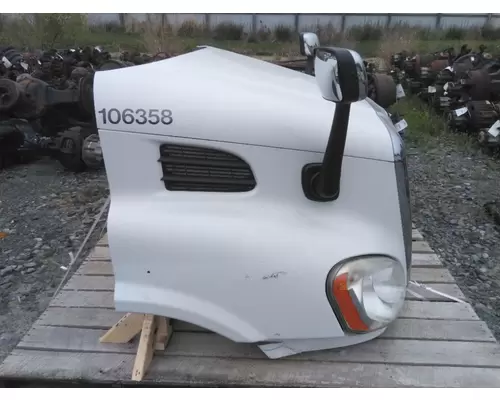 FREIGHTLINER CASCADIA 113 2008-2020 HOOD