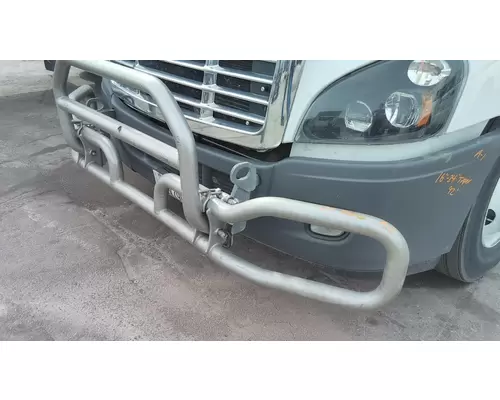 FREIGHTLINER CASCADIA 113 2018-UP BUMPER BRUSH GUARD