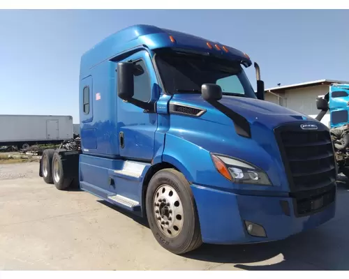 FREIGHTLINER CASCADIA 113 2018-UP WHOLE TRUCK FOR RESALE