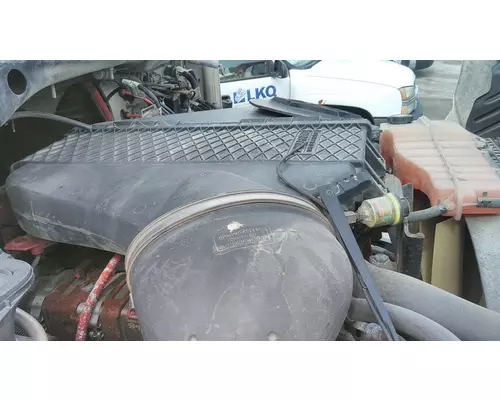 FREIGHTLINER CASCADIA 113 2018UP AIR CLEANER