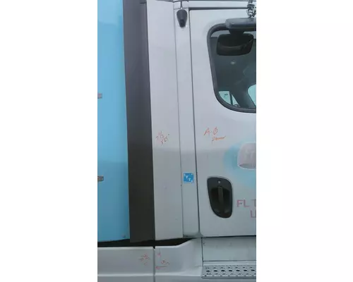 FREIGHTLINER CASCADIA 113 2018UP CAB EXTENSION