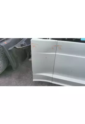 FREIGHTLINER CASCADIA 113 2018UP CAB SKIRT/SIDE FAIRING