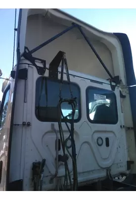 FREIGHTLINER CASCADIA 113 2018UP CAB