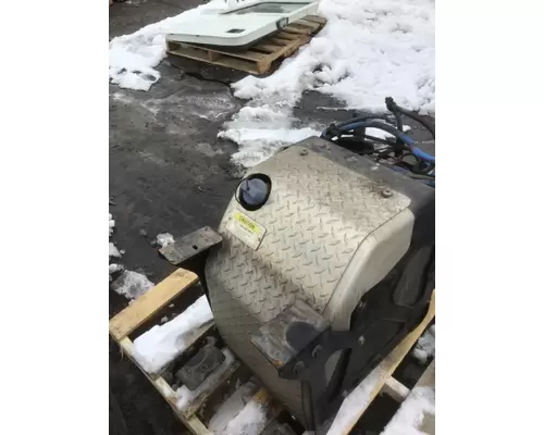 FREIGHTLINER CASCADIA 113 2018UP DEF TANK