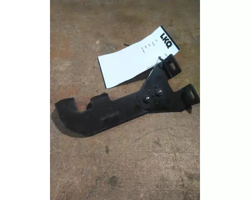 FREIGHTLINER CASCADIA 113 2018UP FAIRING BRACKETMOUNT