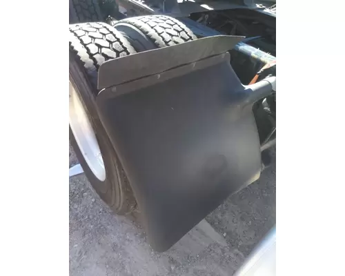 FREIGHTLINER CASCADIA 113 2018UP FENDER, QUARTERHALF REAR