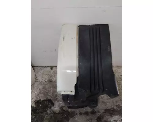 FREIGHTLINER CASCADIA 113 2018UP FENDER EXTENSION