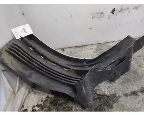 FREIGHTLINER CASCADIA 113 2018UP FENDER EXTENSION