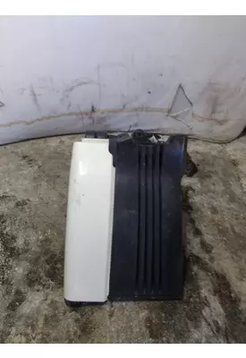 FREIGHTLINER CASCADIA 113 2018UP FENDER EXTENSION
