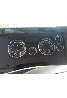 FREIGHTLINER CASCADIA 113 2018UP GAUGE CLUSTER