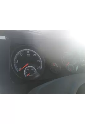 FREIGHTLINER CASCADIA 113 2018UP GAUGE CLUSTER